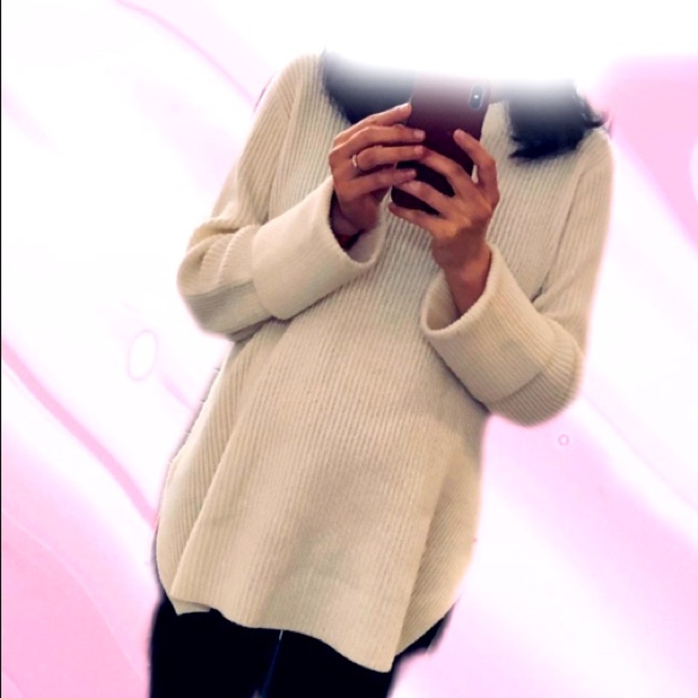Beautiful premium Hatch pregnancy & maternity wool & cashmere sweater